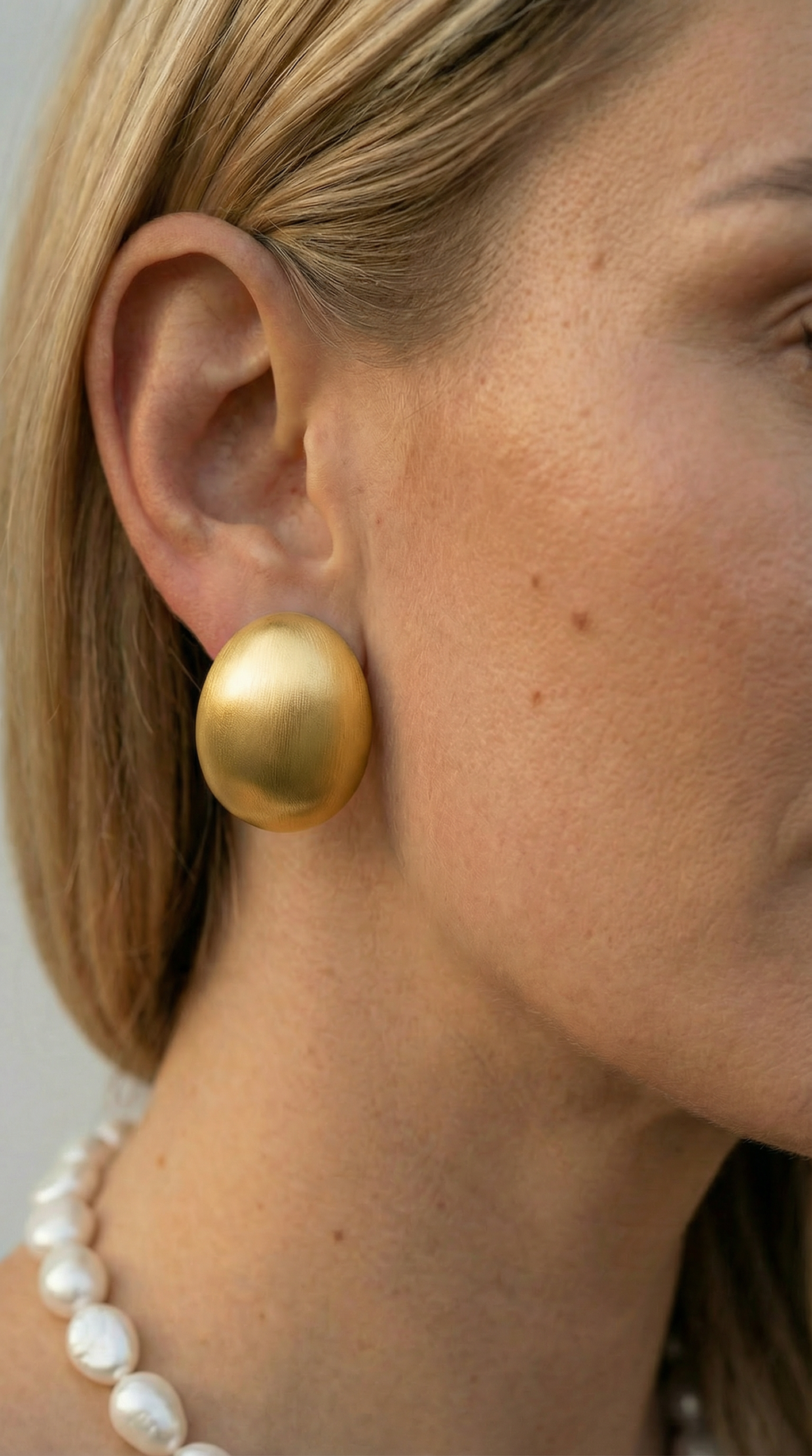 Nova oval gold